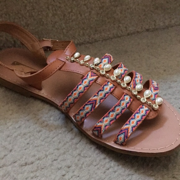 Sandals - Picture 5 of 5